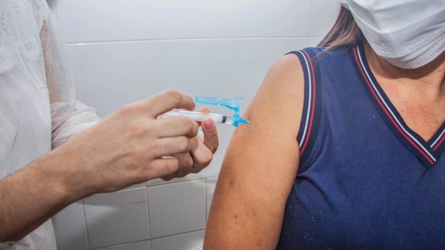 Ipatinga começa a vacinar pessoas acima de 40 anos